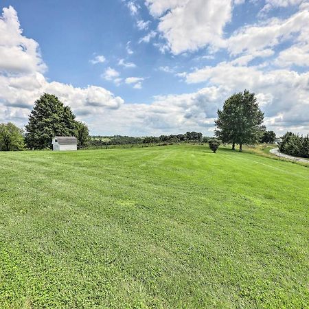 Вилла Charming Williamstown Retreat With Private Yard Экстерьер фото