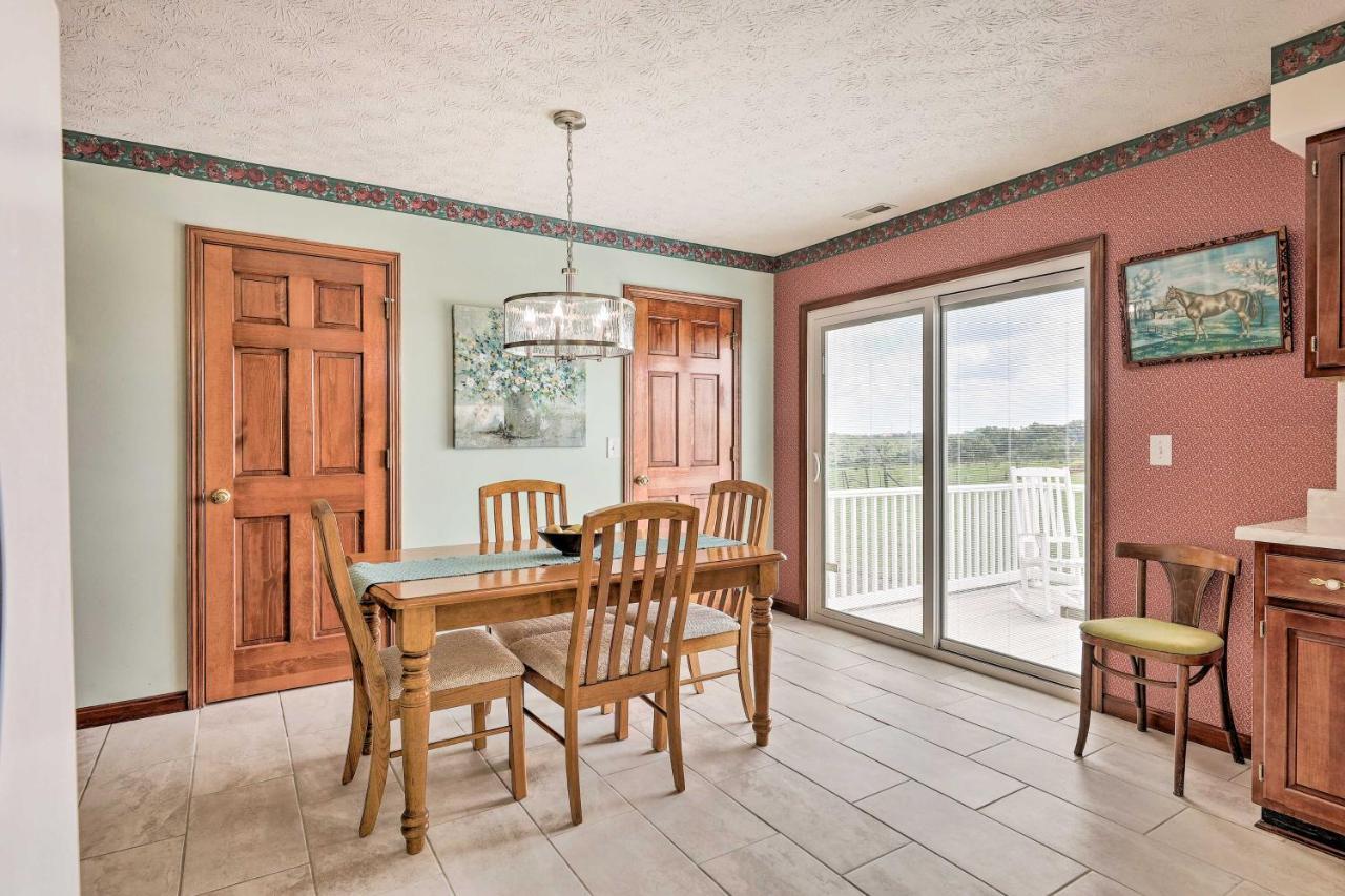 Вилла Charming Williamstown Retreat With Private Yard Экстерьер фото