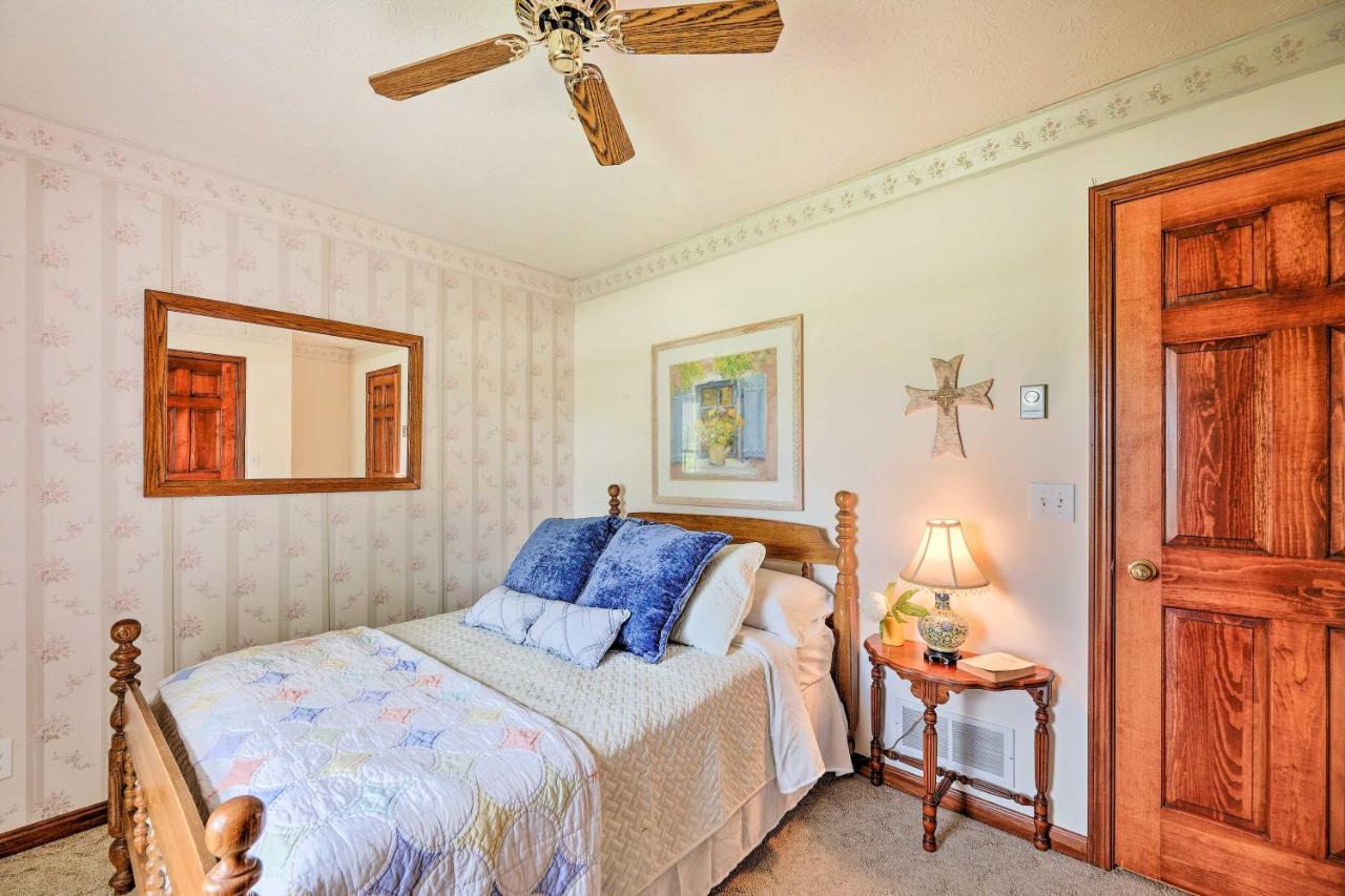 Вилла Charming Williamstown Retreat With Private Yard Экстерьер фото